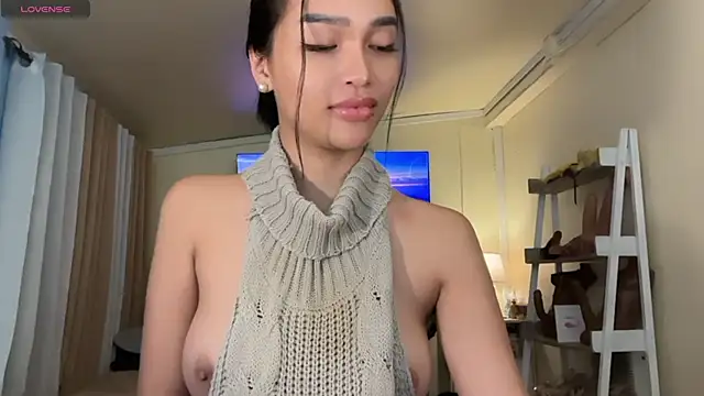 Snapshot of _agatha143_ chatting on June 9, 2:23 am agatha143 online show from June 9, 2:23 am