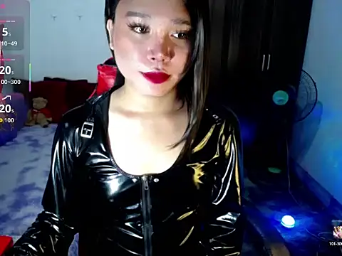 Urassiansweetcummer online show from July 24, 2:07 am