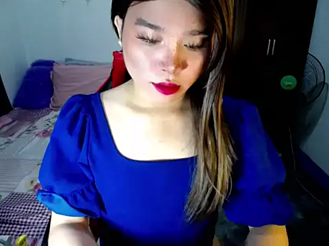 Urassiansweetcummer online show from October 10, 3:40 am