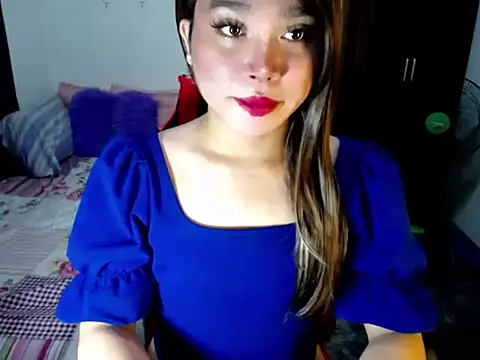 Urassiansweetcummer online show from October 4, 1:40 am