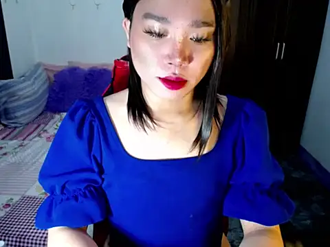 Urassiansweetcummer online show from September 25, 2:06 am