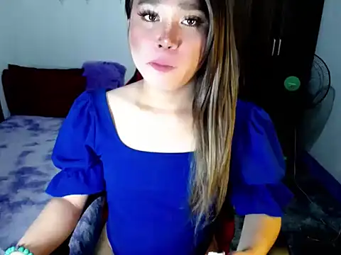 Urassiansweetcummer online show from November 11, 1:55 am