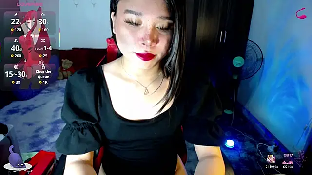 Urassiansweetcummer online show from July 13, 2:49 pm