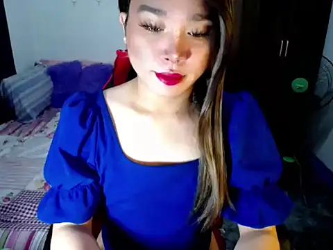 Urassiansweetcummer online show from October 6, 1:40 am