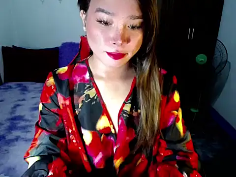 Urassiansweetcummer online show from October 30, 2:10 am