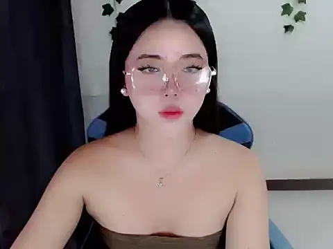 petite paulax online show from November 13, 5:17 pm