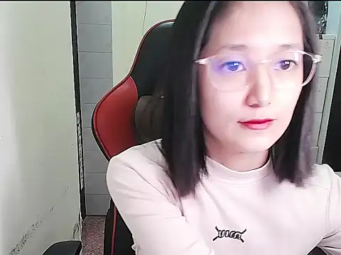 Shulee21 online show from November 13, 1:09 am