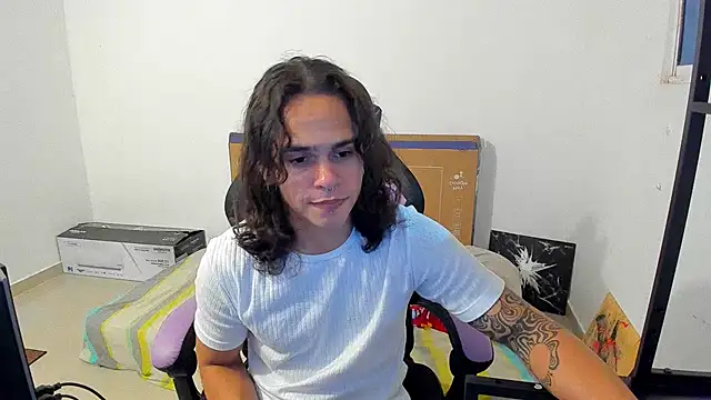 Maximiliano scoott   online show from October 26, 4:35 am