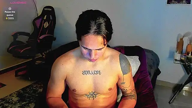 Maximiliano scoott   online show from March 22, 8:43 pm