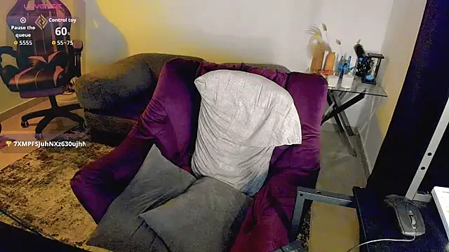 Maximiliano scoott   online show from March 8, 2:04 am