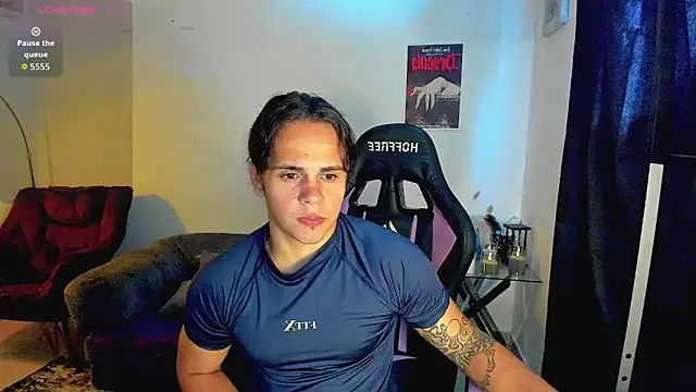 Maximiliano scoott   online show from March 13, 8:36 pm