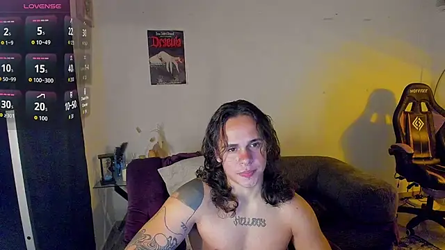 Maximiliano scoott   online show from February 24, 6:14 am