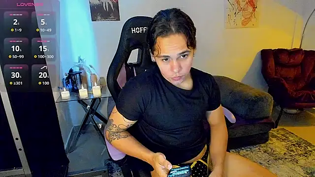 Maximiliano scoott   online show from January 11, 8:05 pm