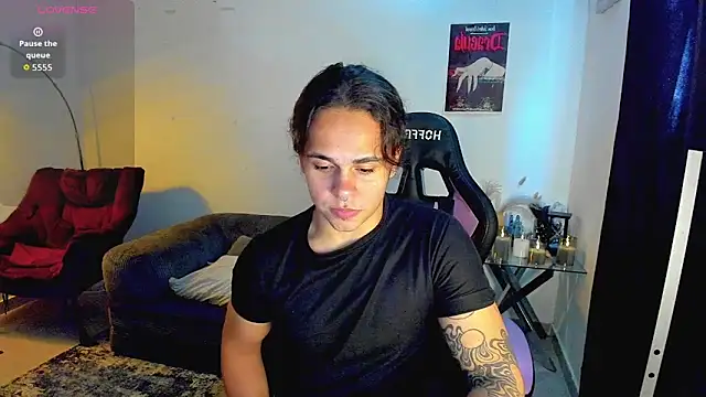 Maximiliano scoott   online show from March 19, 7:58 pm