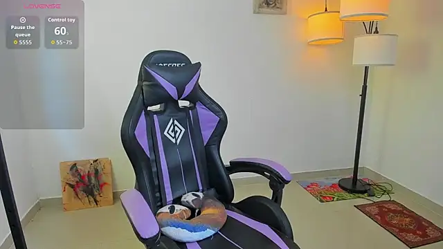 Maximiliano scoott   online show from October 31, 7:43 pm