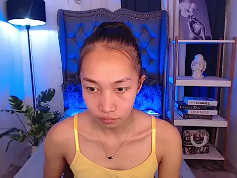 Sweet kittyxx online show from February 14, 3:29 am