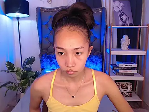 Sweet kittyxx online show from February 12, 5:51 am