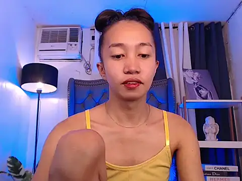 Sweet kittyxx online show from February 12, 6:51 pm