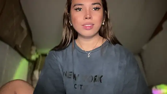 Snapshot of goddessofalltime chatting on November 19, 9:31 am goddessofalltime online show from November 19, 9:31 am