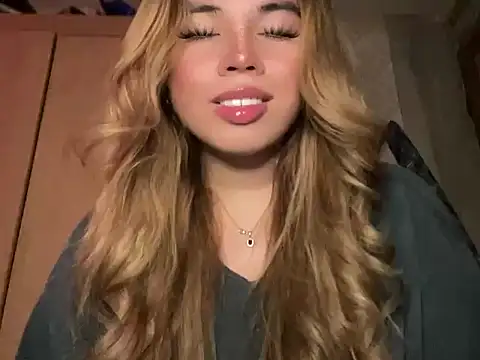 goddessofalltime online show from April 5, 3:35 am