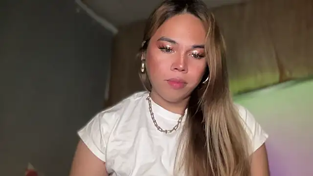 Snapshot of goddessofalltime chatting on November 2, 10:04 pm goddessofalltime online show from November 2, 10:04 pm