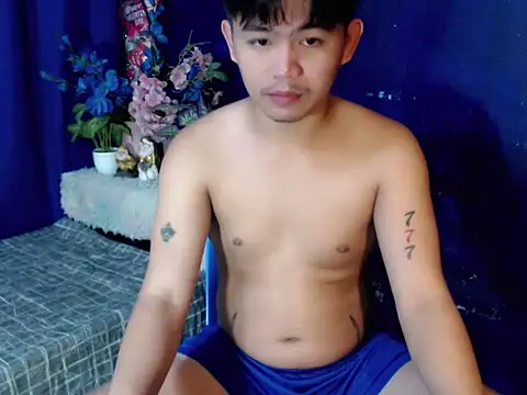 Snapshot of Albertx_Destroyer69 chatting on February 20, 11:39 pm Albertx Destroyer69 online show from February 20, 11:39 pm