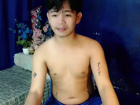 Snapshot of Albertx_Destroyer69 chatting on February 19, 11:23 pm Albertx Destroyer69 online show from February 19, 11:23 pm