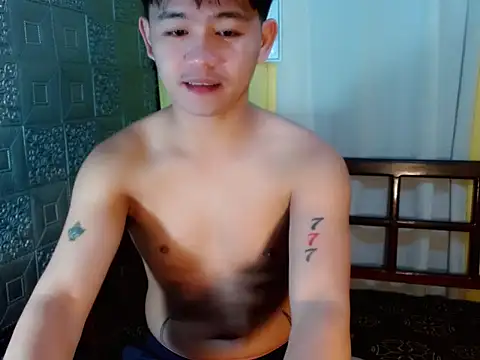 Snapshot of Albertx_Destroyer69 chatting on January 13, 5:28 pm Albertx Destroyer69 online show from January 13, 5:28 pm