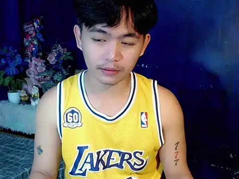 Snapshot of Albertx_Destroyer69 chatting on February 25, 12:00 am Albertx Destroyer69 online show from February 25, 12:00 am