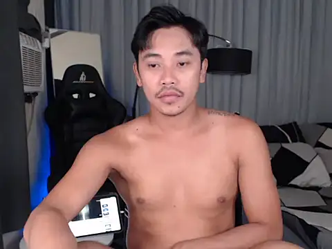 Snapshot of alexsuckable01 chatting on July 10, 9:37 pm alexsuckable01 online show from July 10, 9:37 pm