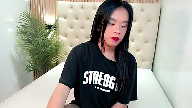 Snapshot of lovely_sofiaxx chatting on November 6, 11:09 pm lovely sofiaxx online show from November 6, 11:09 pm