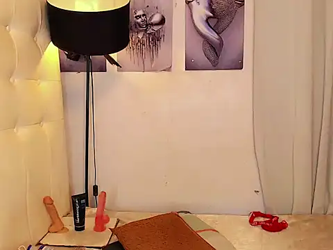 Foxxy Barbie online show from February 10, 6:01 am