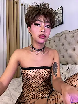 Snapshot of Innocent_yanixx69 chatting on July 3, 6:20 am Innocent yanixx69 online show from July 3, 6:20 am