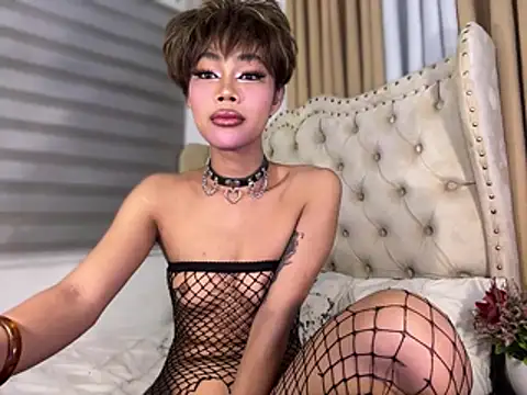 Snapshot of Innocent_yanixx69 chatting on July 8, 4:18 pm Innocent yanixx69 online show from July 8, 4:18 pm