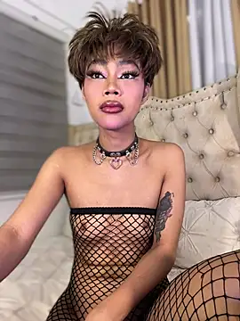 Snapshot of Innocent_yanixx69 chatting on July 15, 12:50 am Innocent yanixx69 online show from July 15, 12:50 am