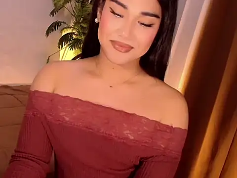 Snapshot of magnificent_kitana chatting on July 4, 5:39 pm magnificent kitana online show from July 4, 5:39 pm