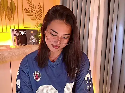 magnificent kitana online show from March 22, 9:05 pm