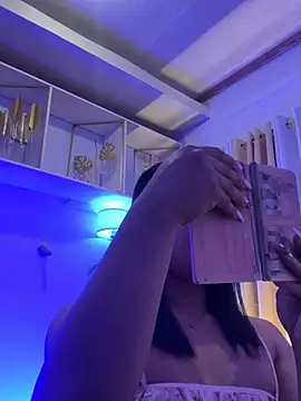 magnificent kitana online show from April 3, 8:15 pm