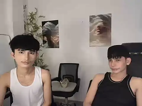 Snapshot of twink_pinoy chatting on June 2, 3:12 pm twink pinoy online show from June 2, 3:12 pm