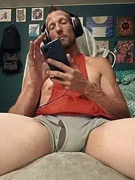 Snapshot of Splashpad0422 chatting on July 18, 3:15 am Splashpad0422 online show from July 18, 3:15 am