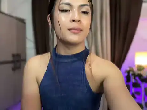 LucySmith23 online show from January 10, 8:15 pm