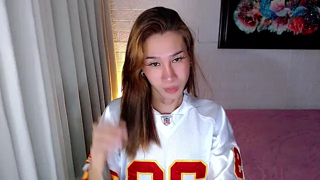 TRANSGODDESSA online show from December 1, 6:47 am