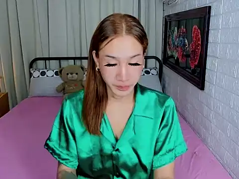 TRANSGODDESSA online show from November 7, 2:32 pm