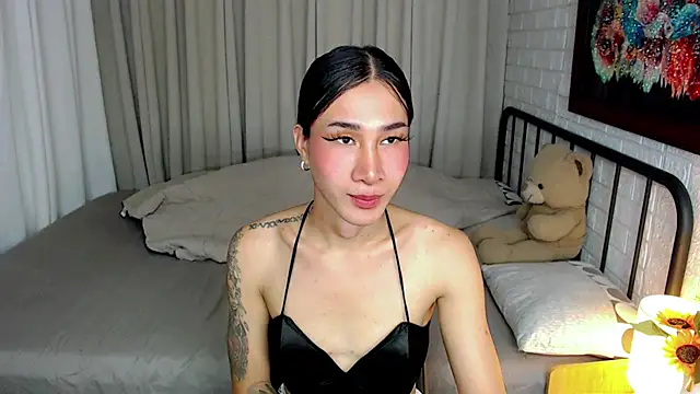 TRANSGODDESSA online show from December 23, 1:05 am