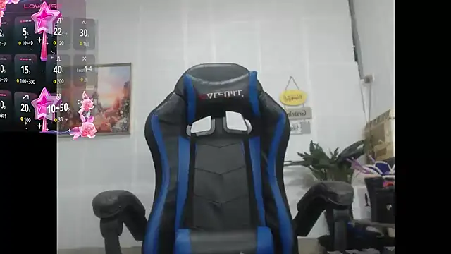 lucyheart777 online show from April 11, 4:09 am