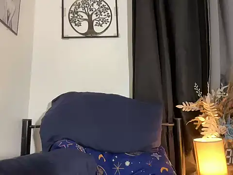 Zialustts online show from March 18, 5:32 am