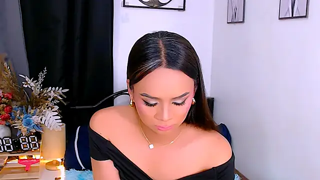 Zialustts online show from March 11, 2:44 pm