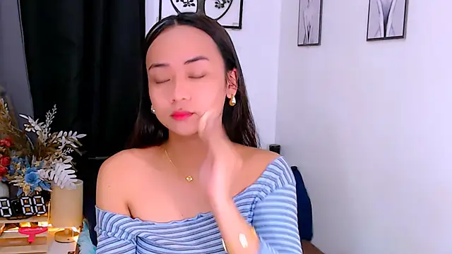 Zialustts online show from March 13, 3:55 am