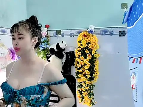 emgaixinhngoan online show from September 22, 11:55 pm