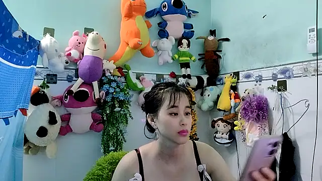 Snapshot of emgaixinhngoan chatting on October 22, 6:02 am emgaixinhngoan online show from October 22, 6:02 am